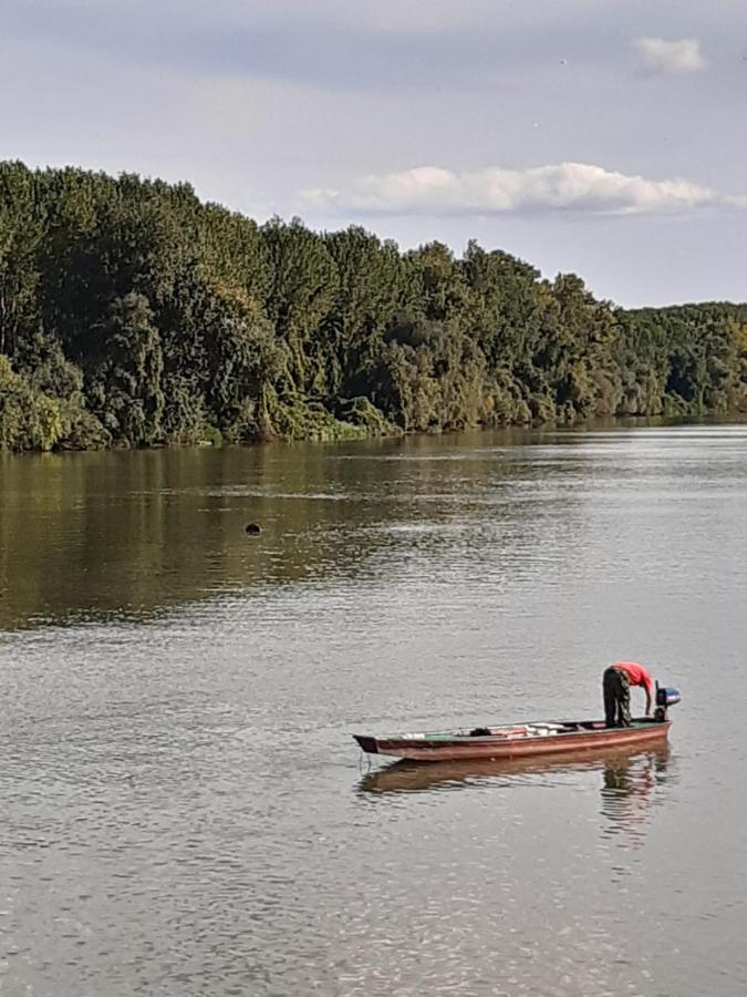 Tiski Mir Becej Exterior photo